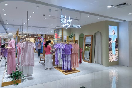 曼茜纱店铺展示
